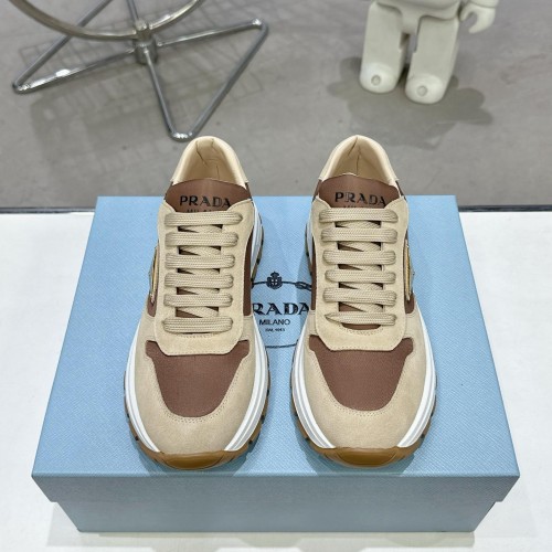 Prada 프라다 스니커즈