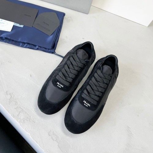 Prada 프라다 스니커즈