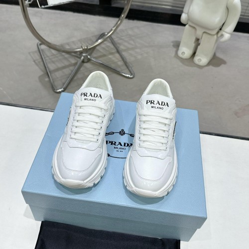 Prada 프라다 스니커즈