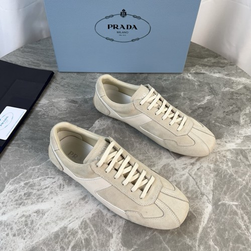Prada 프라다 스니커즈
