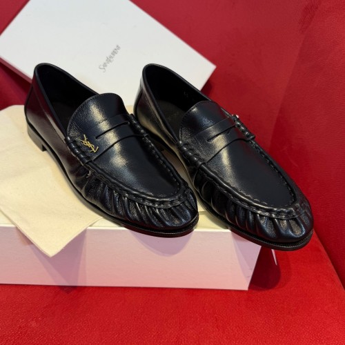 YSL 입생로랑 로퍼