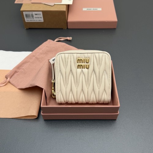 MiuMiu 미우미우 MATELASSÉ