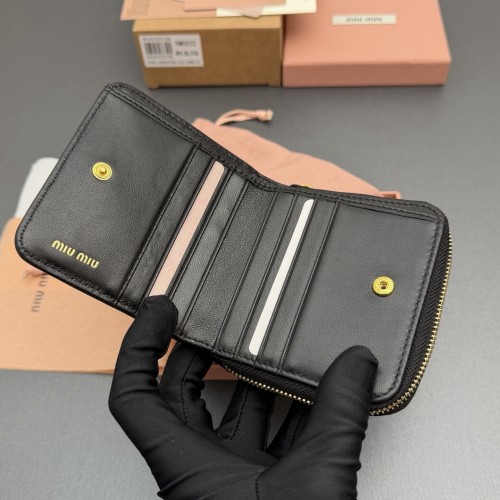 MiuMiu 미우미우 MATELASSÉ