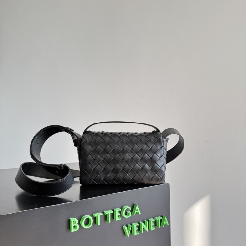 BOTTEGA VENETA 보테가 베네타 Intrecciato(Mini)