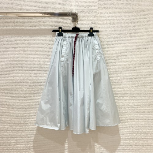 Prada 프라다 나일론 스커트