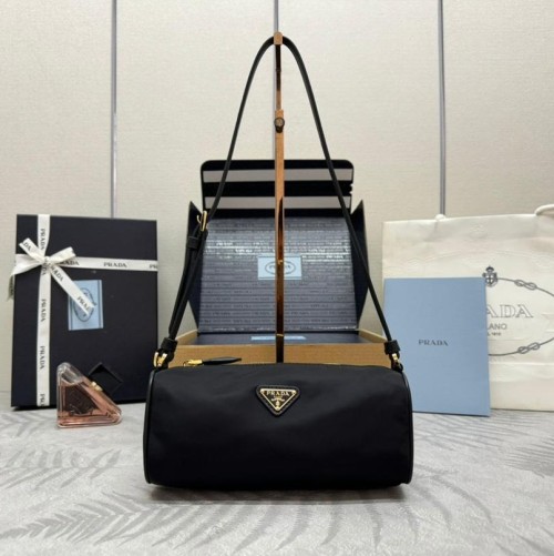 Prada 프라다 나일론 백